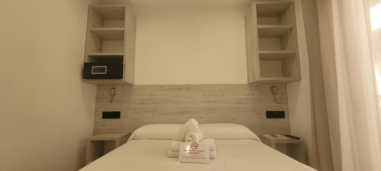 Hotel Costa Brava โรเซส ภายนอก รูปภาพ