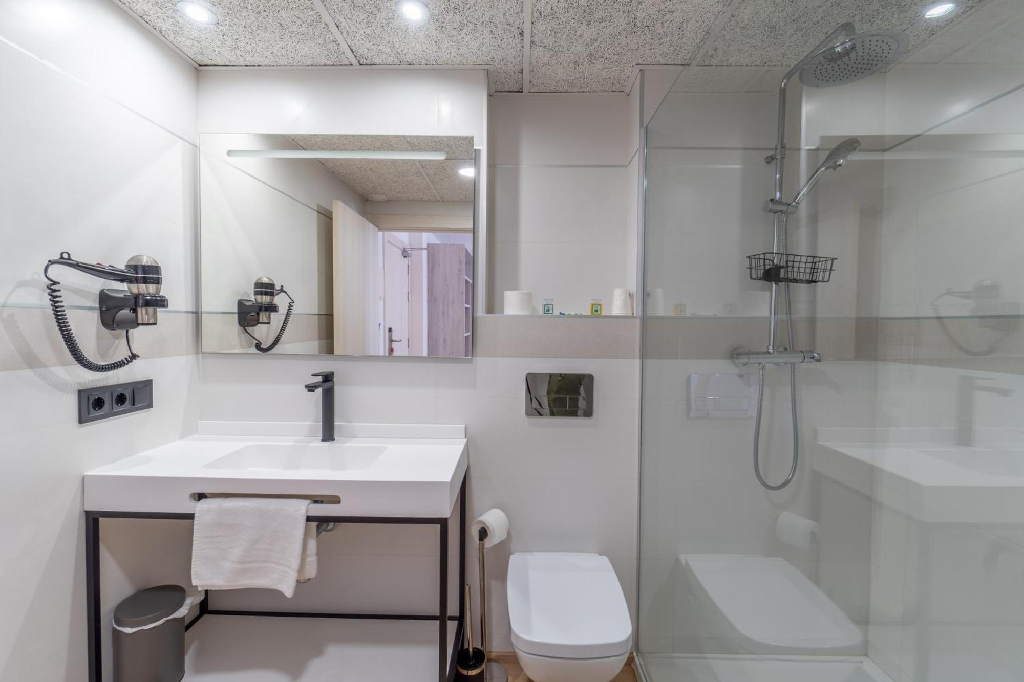 Hotel Costa Brava โรเซส ภายนอก รูปภาพ