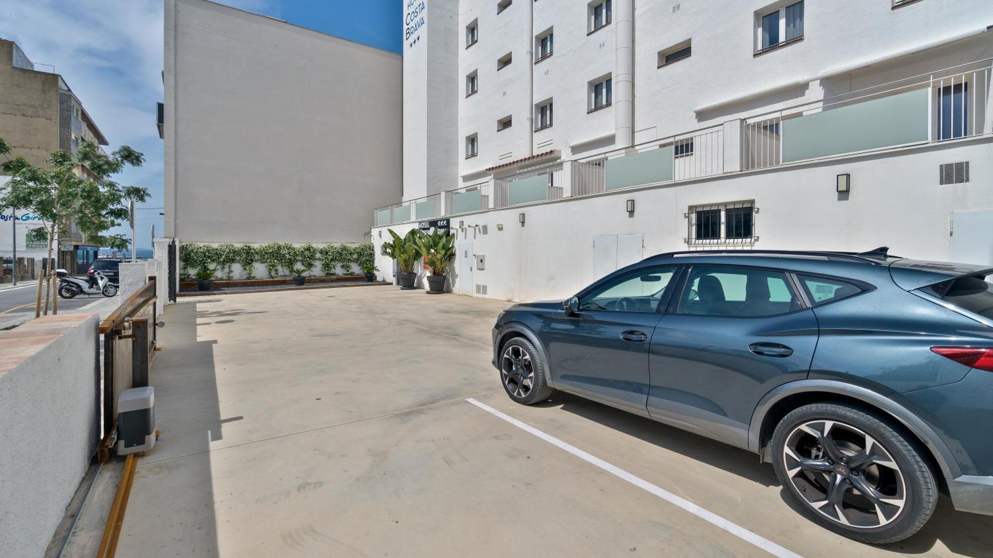 Hotel Costa Brava โรเซส ภายนอก รูปภาพ