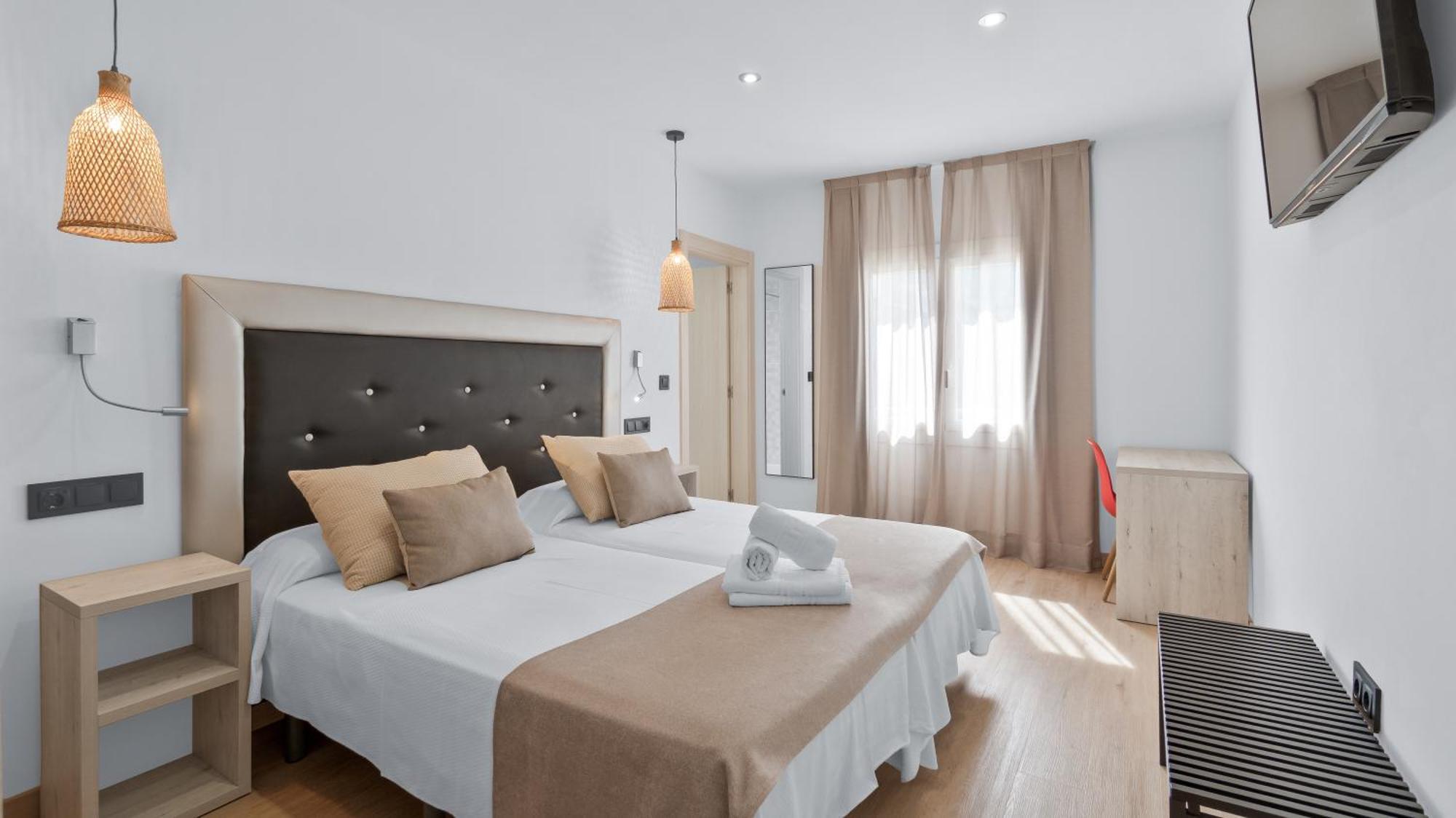 Hotel Costa Brava โรเซส ภายนอก รูปภาพ
