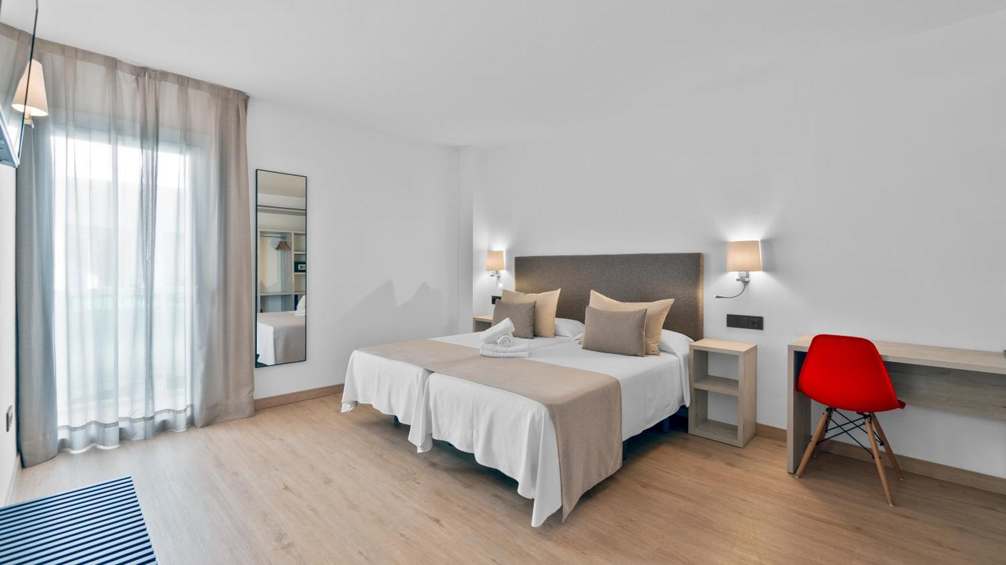 Hotel Costa Brava โรเซส ภายนอก รูปภาพ